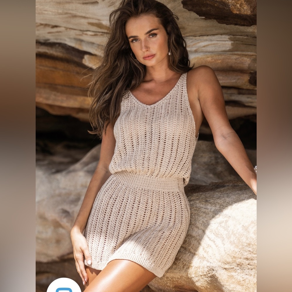 Brand new with tags, cupshe swim coverup.